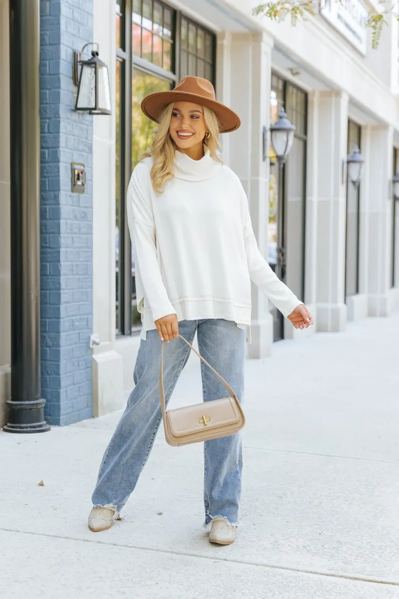 Essential Basic Turtleneck Sweater - Cream