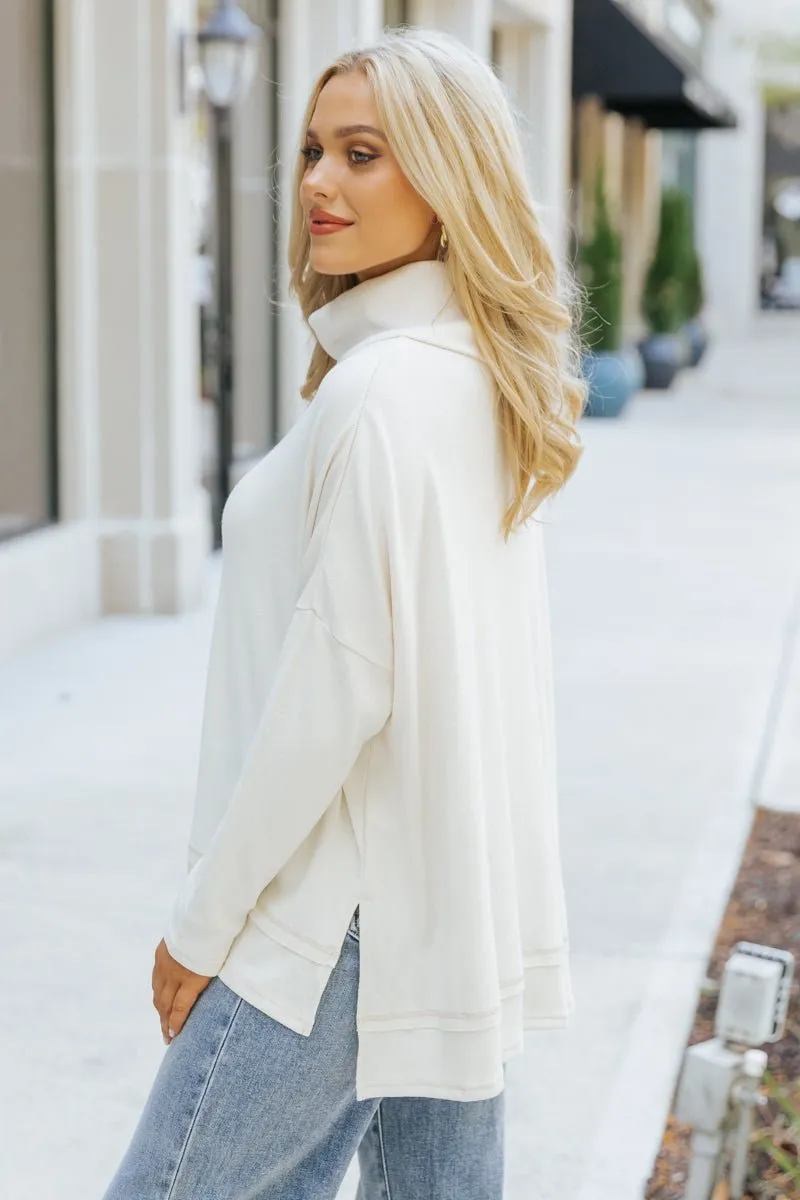 Essential Basic Turtleneck Sweater - Cream