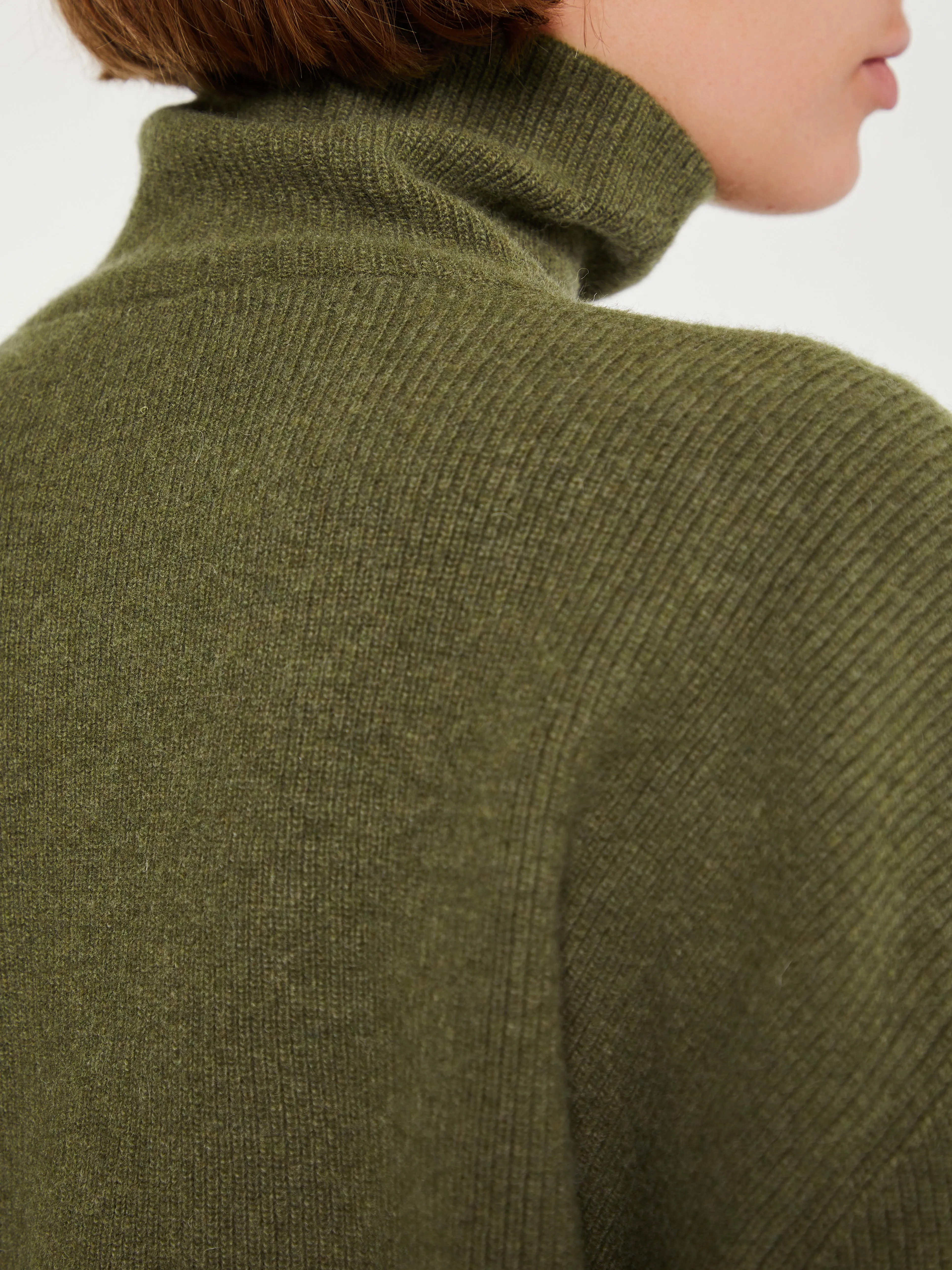 Turtleneck Jumper Knit in Dusky Green