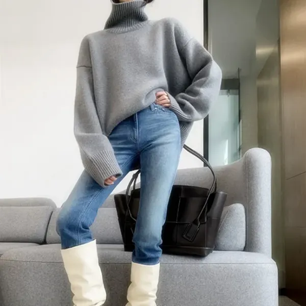 Women's Oversized Knit Turtleneck Jumper | Ideal for Autumn/Winter